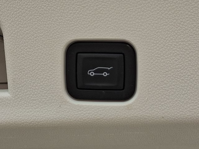 Used 2025 GMC Acadia Denali w/ Super Cruise Package AWD/4WD image 32