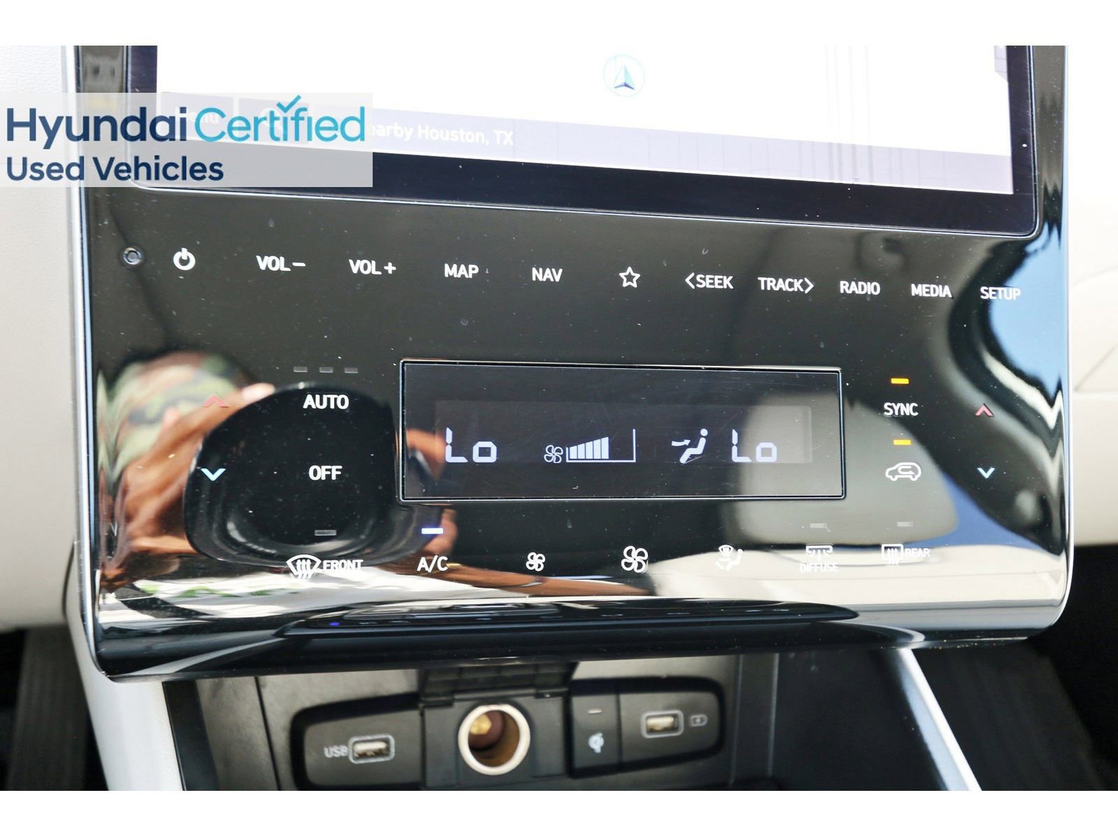 Certified 2023 Hyundai Tucson Limited AWD/4WD image 28