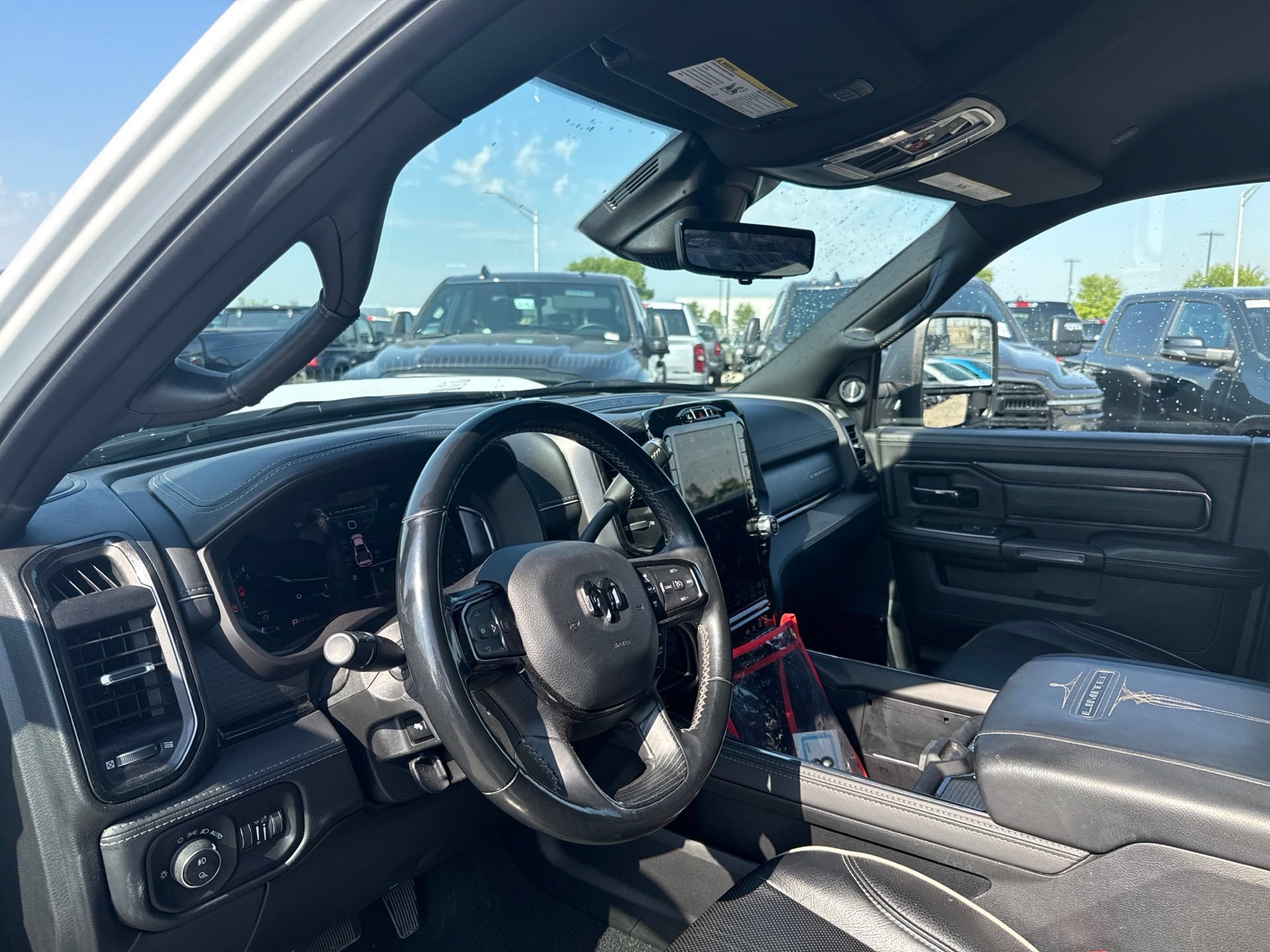 Used 2023 RAM 2500 Limited AWD/4WD image 10