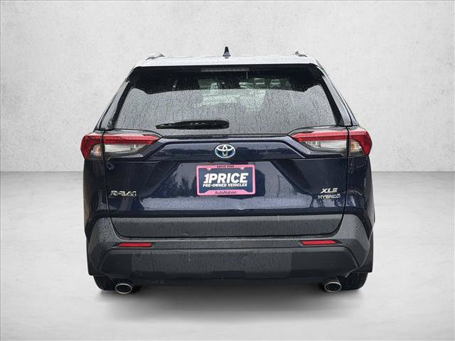 Used 2024 Toyota RAV4 XLE AWD/4WD image 6