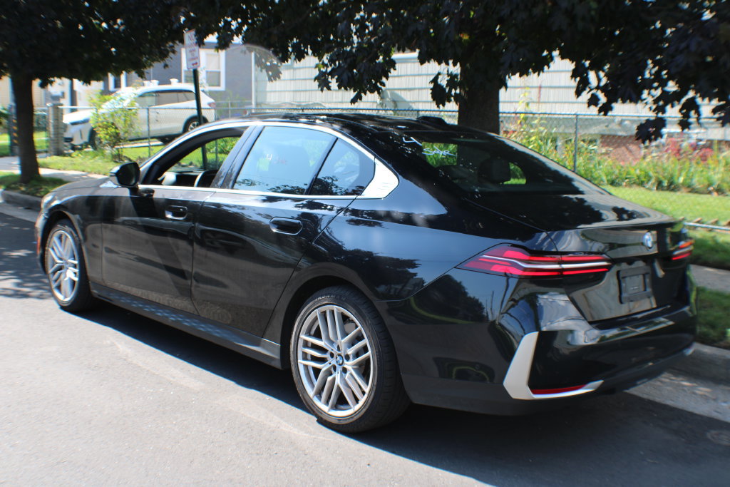 Used 2025 BMW 530i RWD image 7