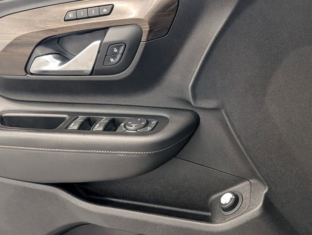 Used 2018 GMC Terrain Denali w/ Advanced Safety Package image 23