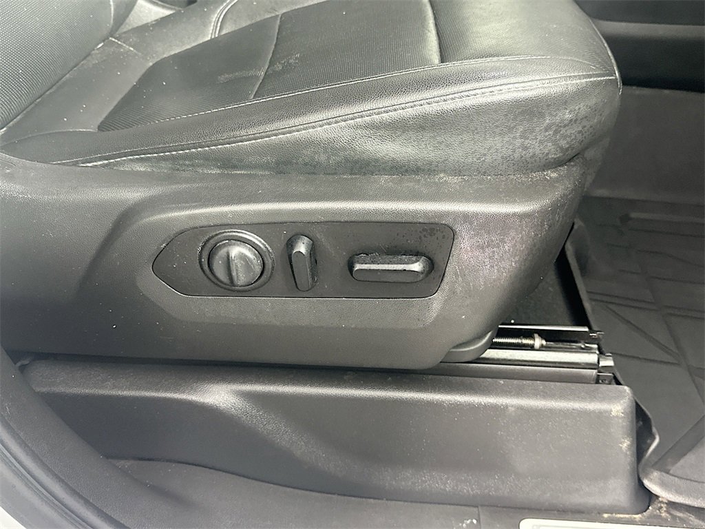 Used 2021 Chevrolet Silverado 2500 LTZ w/ LTZ Premium Package image 23