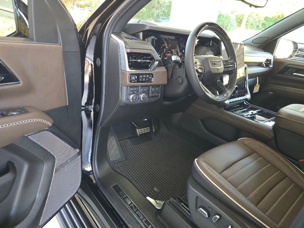 New 2026 GMC Yukon XL Denali Ultimate image 4