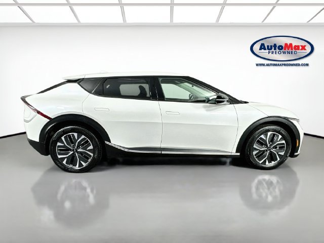 Used 2024 Kia EV6 Light AWD/4WD image 9