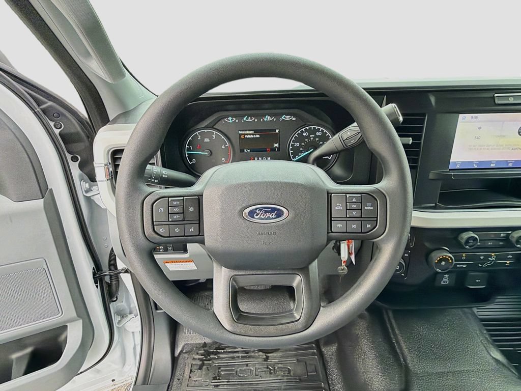 New 2026 Ford F550 4x4 Crew Cab image 27