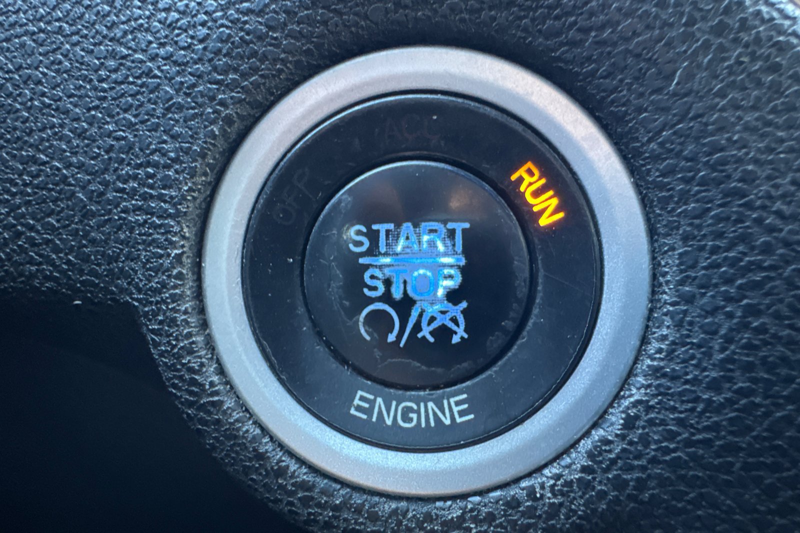 Used 2013 Chrysler 300 C RWD image 24