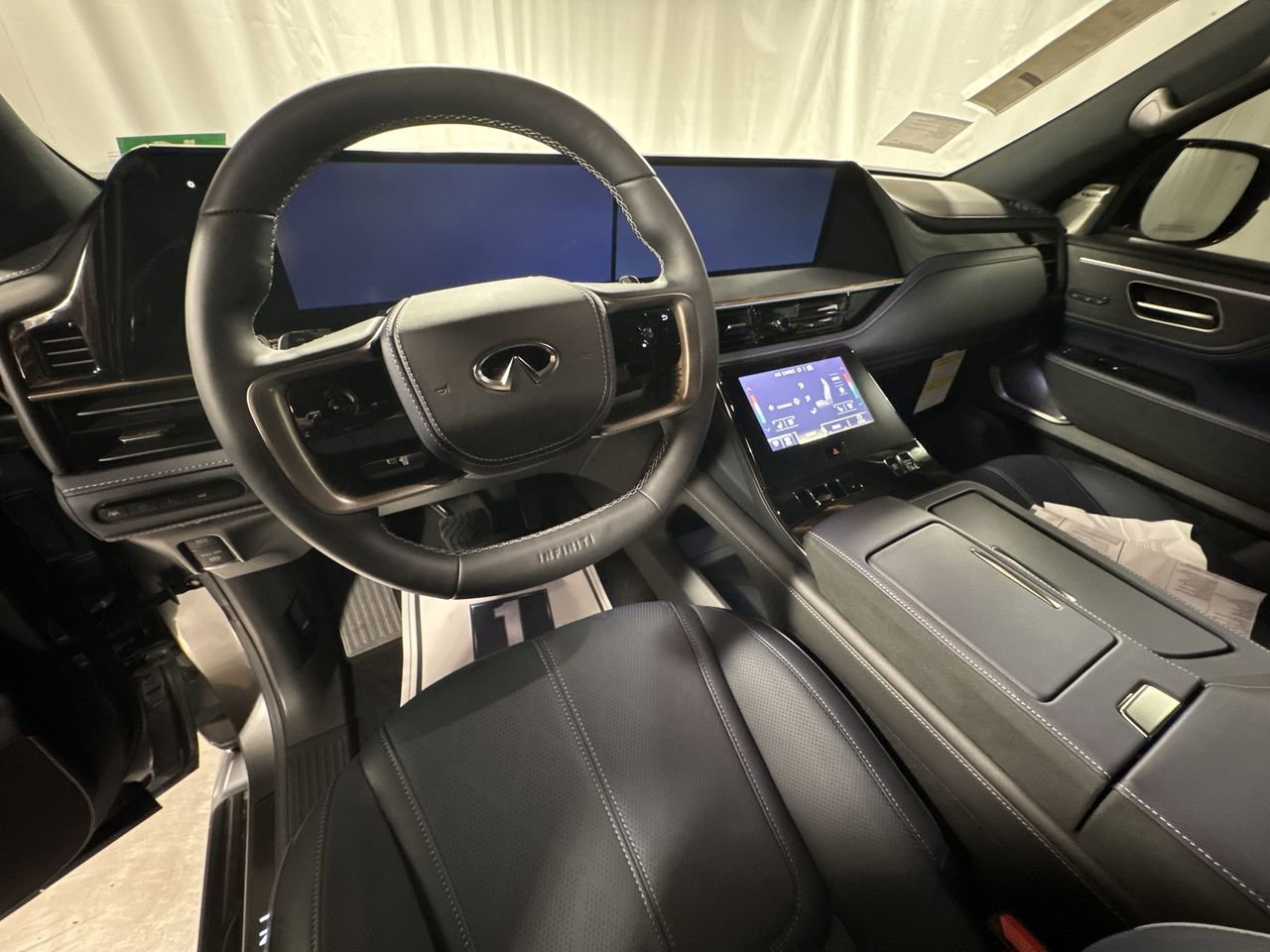 New 2026 INFINITI QX80 Sport image 15