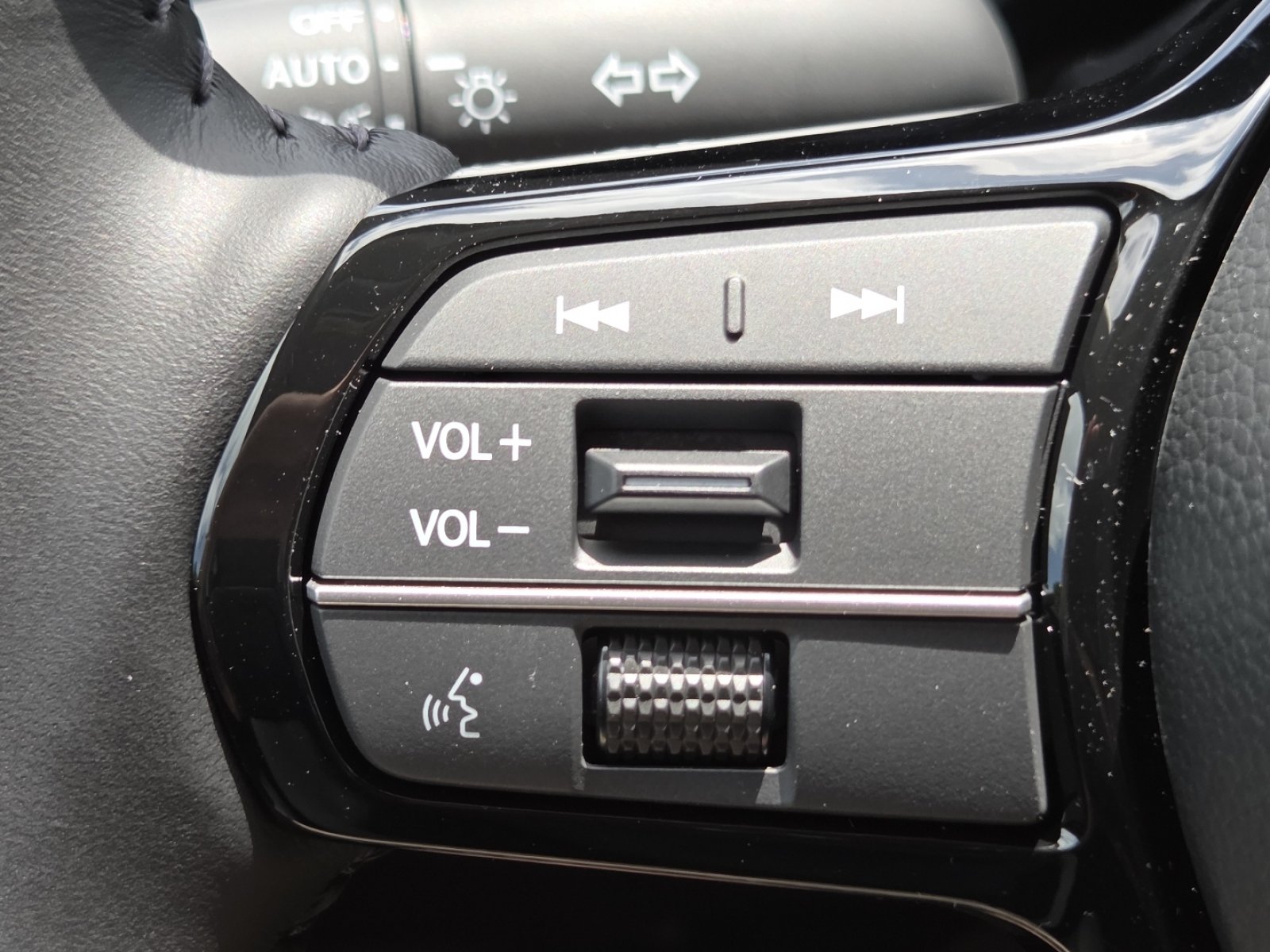 New 2026 Honda CR-V EX-L image 11