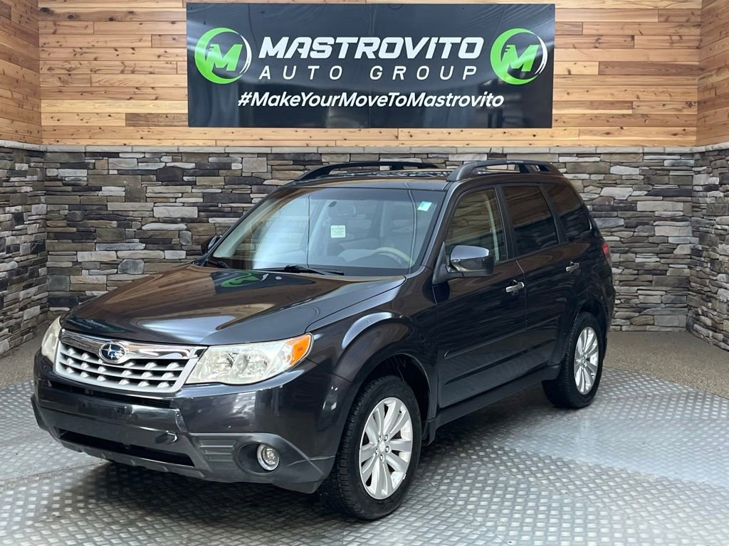 Used 2013 Subaru Forester 2.5X Premium w/ All-Weather Plus Pkg AWD/4WD image 4