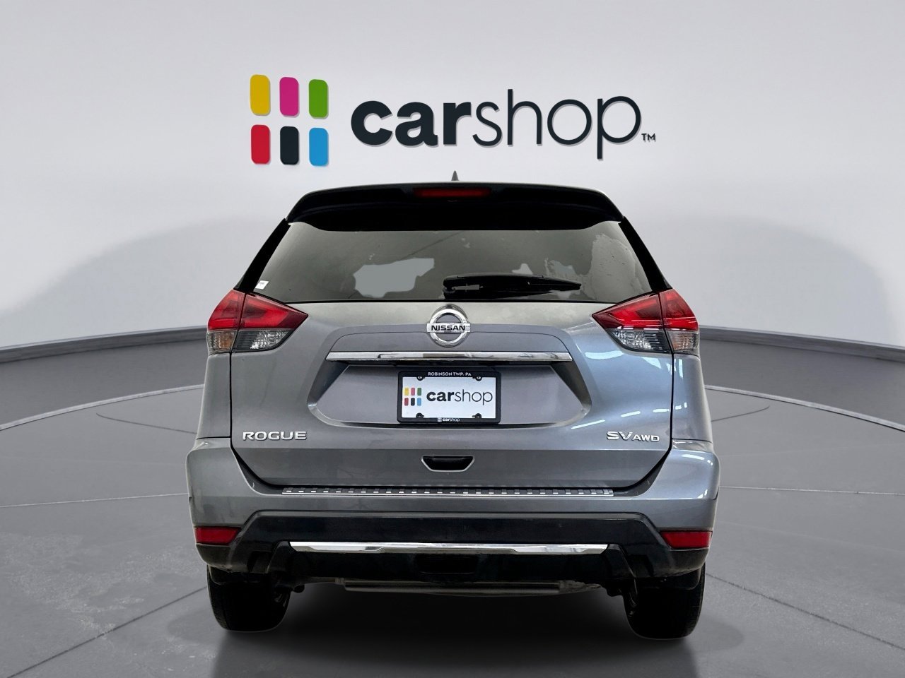 Used 2018 Nissan Rogue SV w/ Premium Package image 4