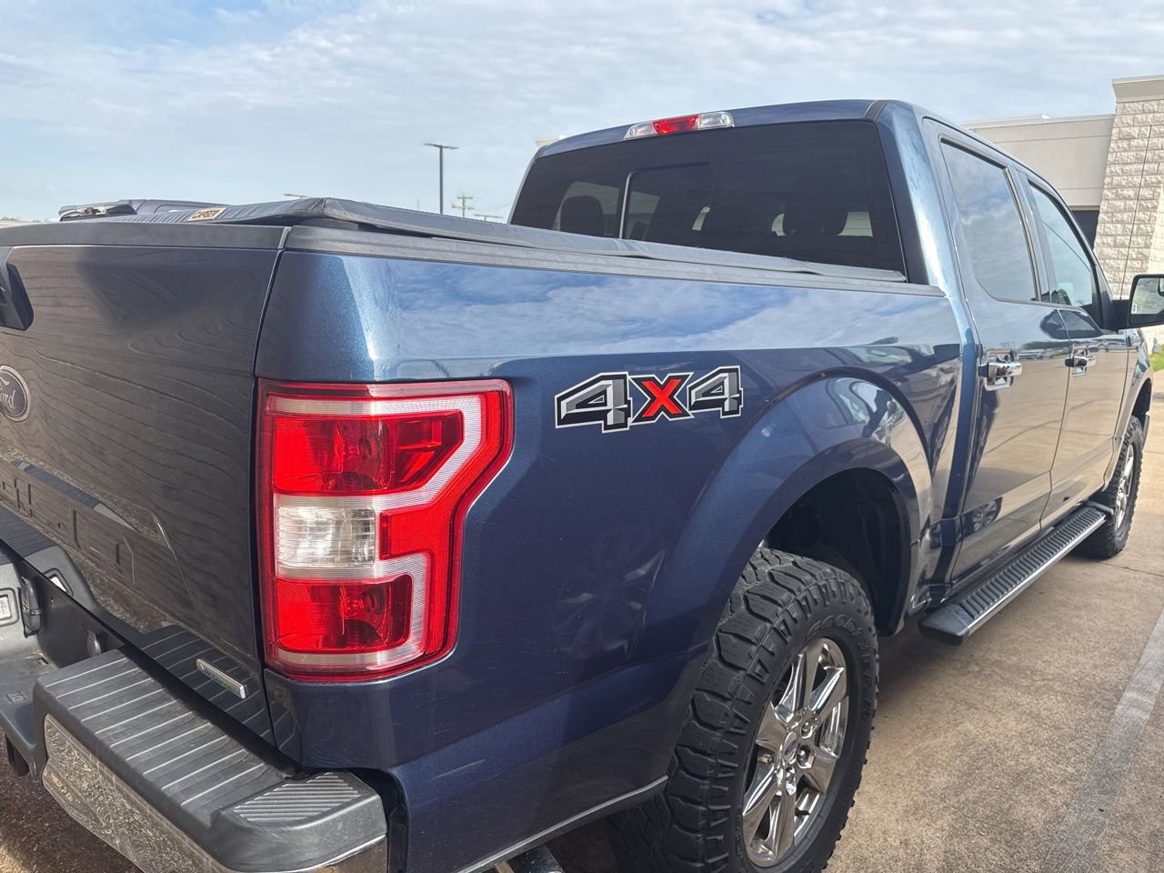 Used 2018 Ford F150 XLT w/ Equipment Group 302A Luxury AWD/4WD image 6