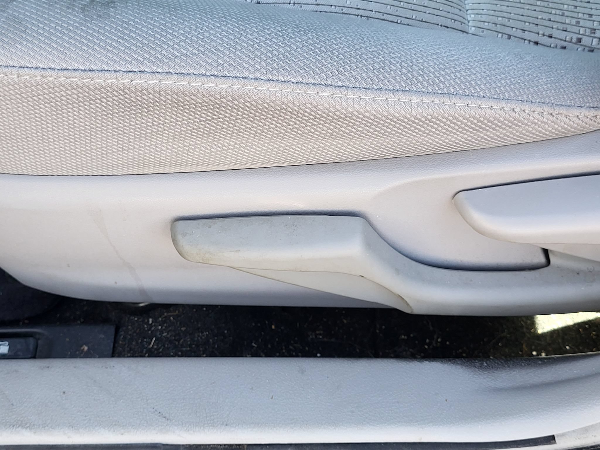 Used 2012 Toyota Camry FWD image 12