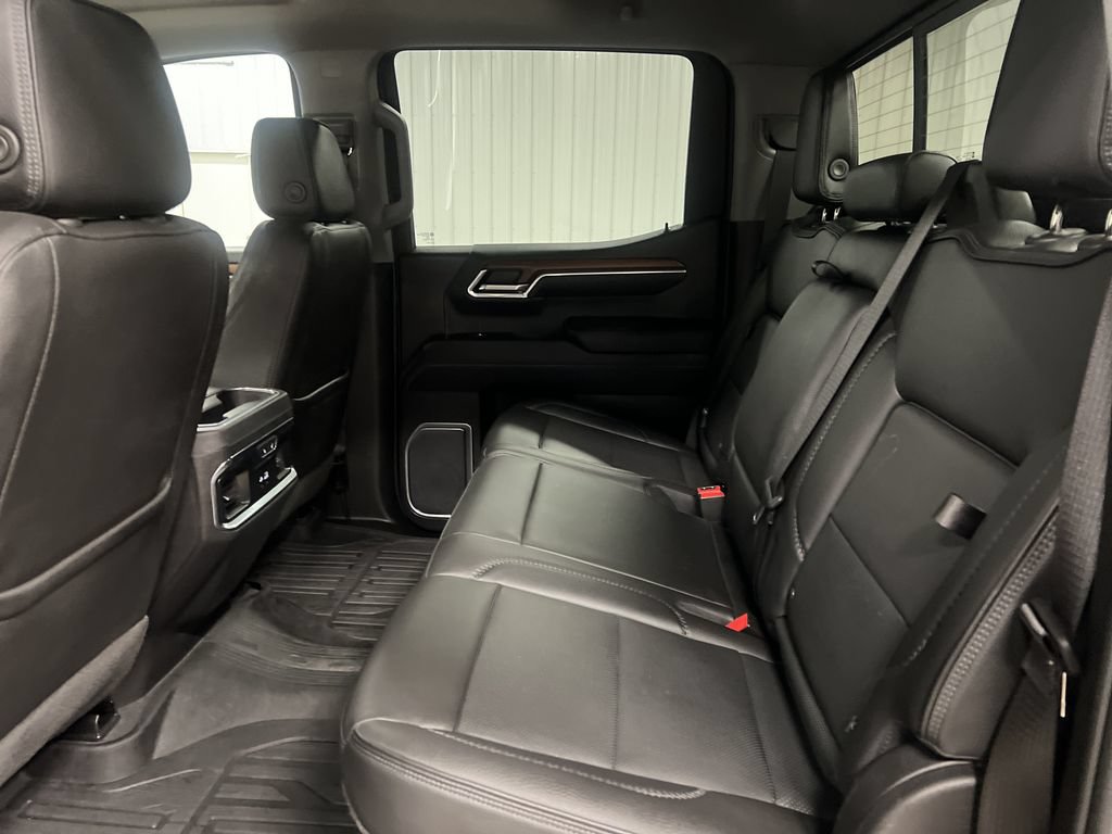Certified 2022 GMC Sierra 1500 Denali w/ Technology Package AWD/4WD image 14