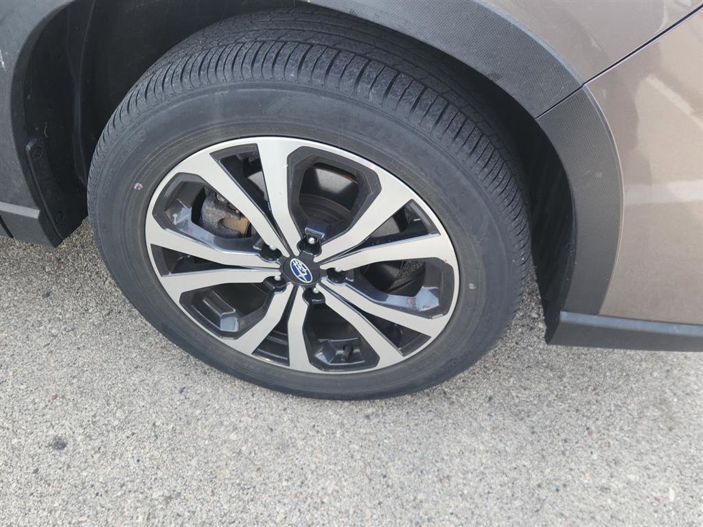 Used 2023 Subaru Forester Limited AWD/4WD image 2