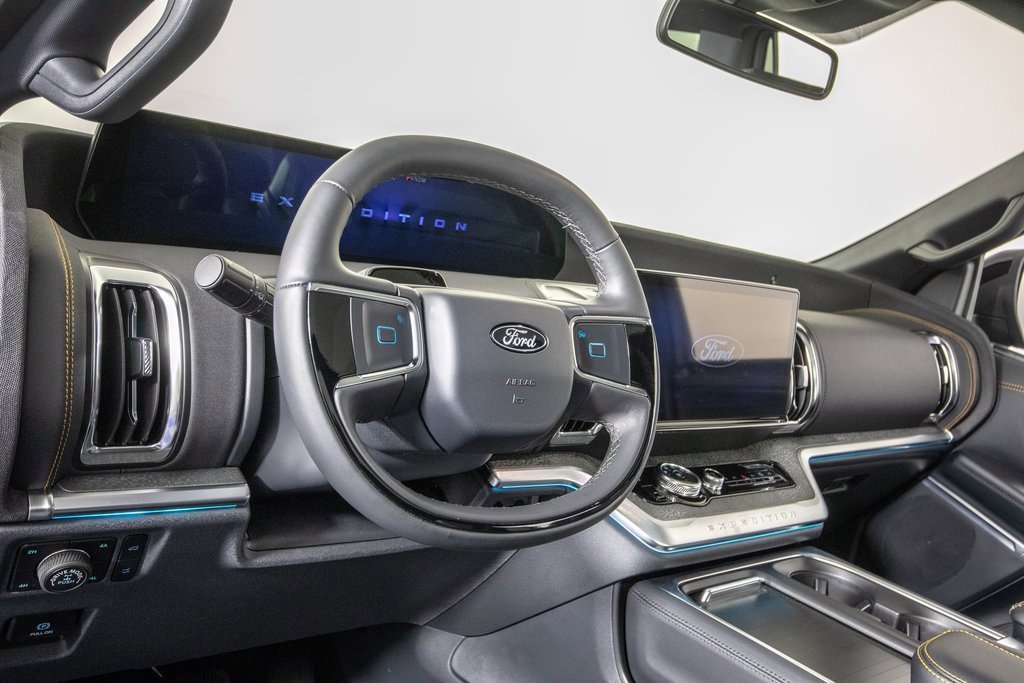 Used 2025 Ford Expedition Tremor image 19