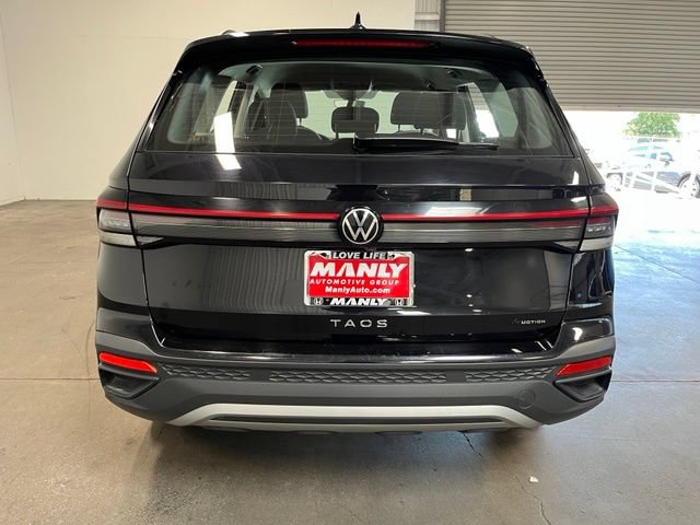 Used 2025 Volkswagen Taos S AWD/4WD image 4