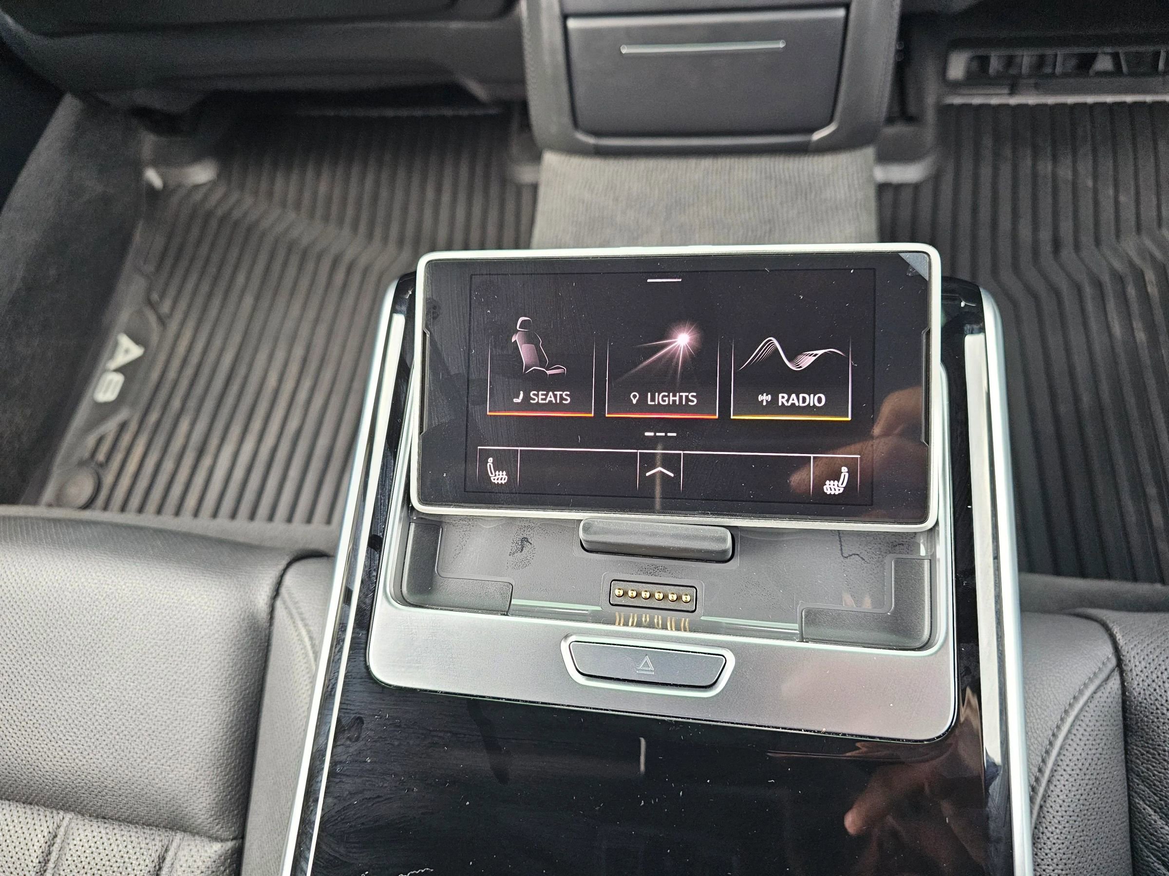 Used 2021 Audi A8 L 3.0T image 21