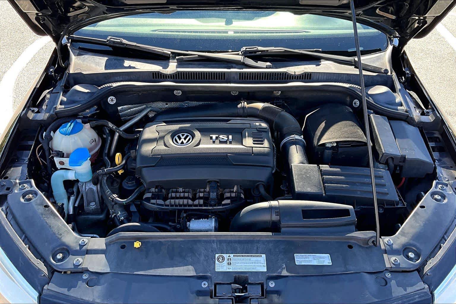 Used 2015 Volkswagen Jetta SE FWD image 31