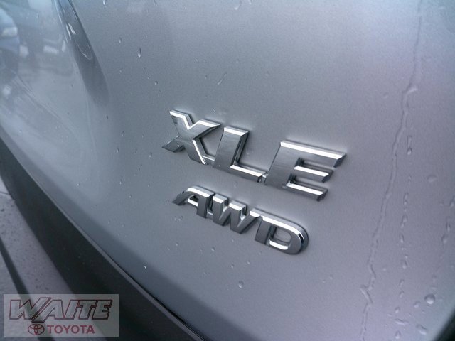 Used 2025 Toyota RAV4 XLE image 7