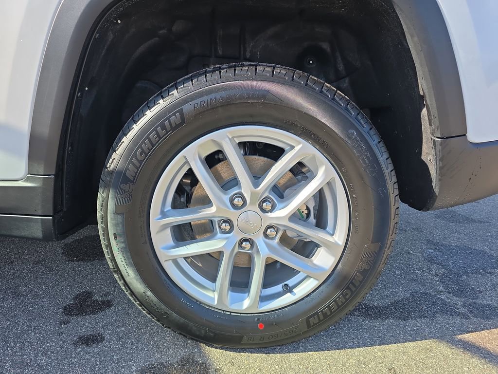 New 2026 Jeep Grand Cherokee Laredo X image 33