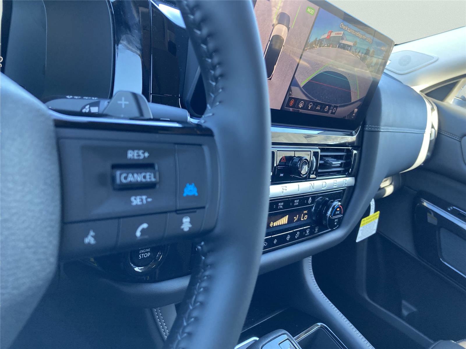 New 2026 Nissan Pathfinder Platinum image 21