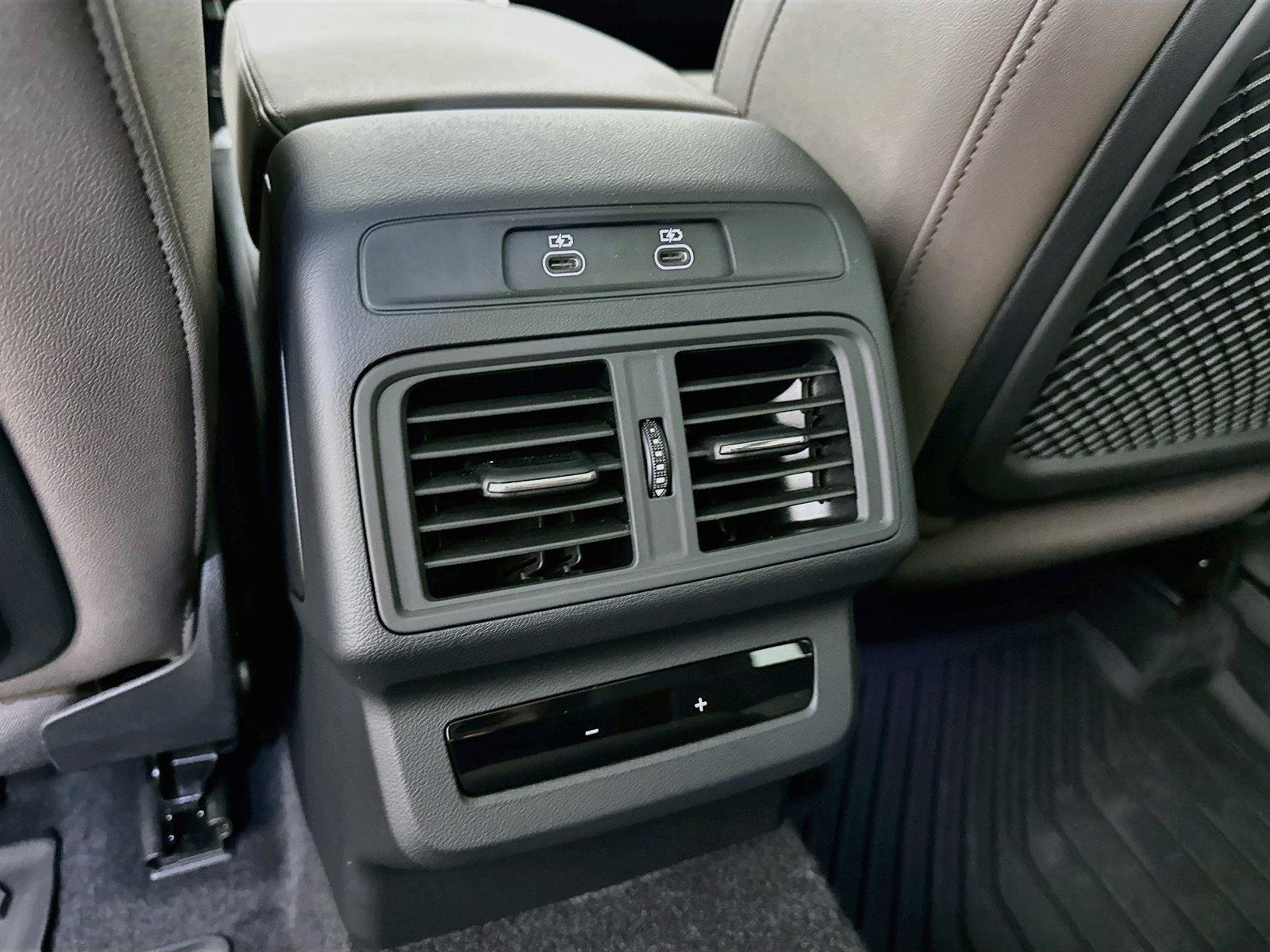 Certified 2025 Audi Q5 Premium w/ Premium Plus AWD/4WD image 35