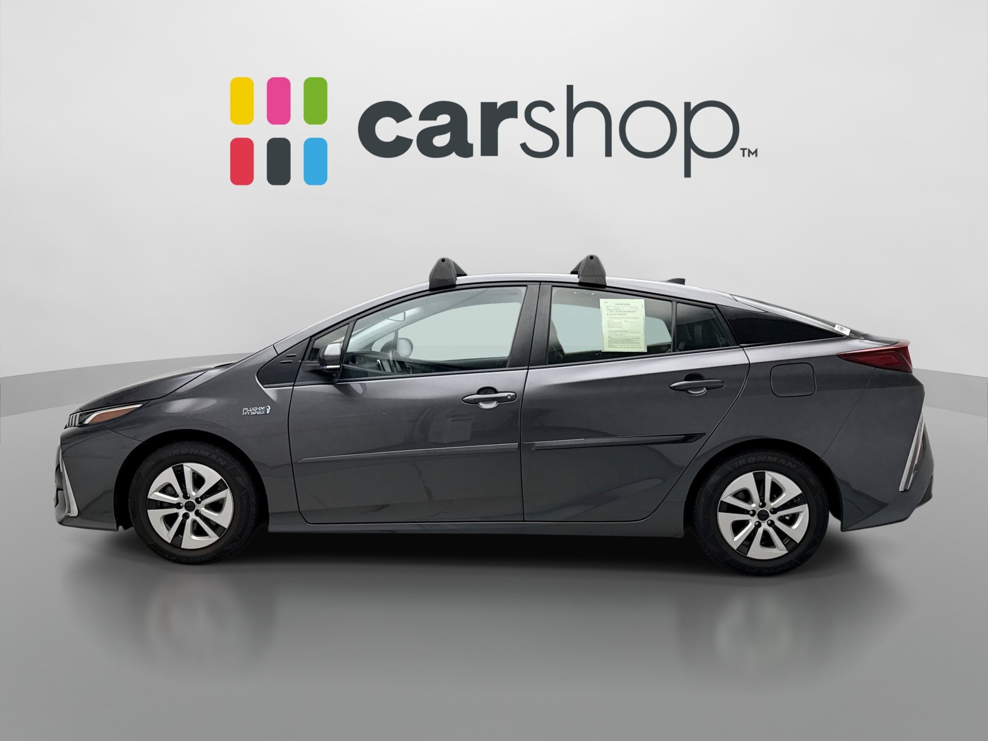 Used 2022 Toyota Prius Prime XLE FWD image 2