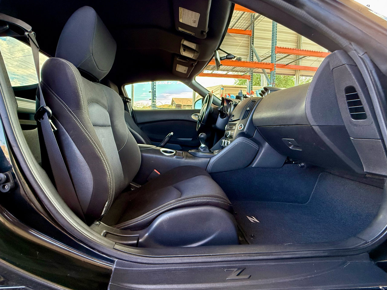 Used 2011 Nissan 370Z Touring w/ Sport Pkg image 15