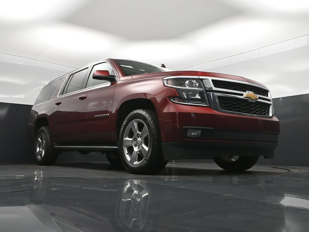 Used 2020 Chevrolet Suburban LT w/ Luxury Package RWD image 44