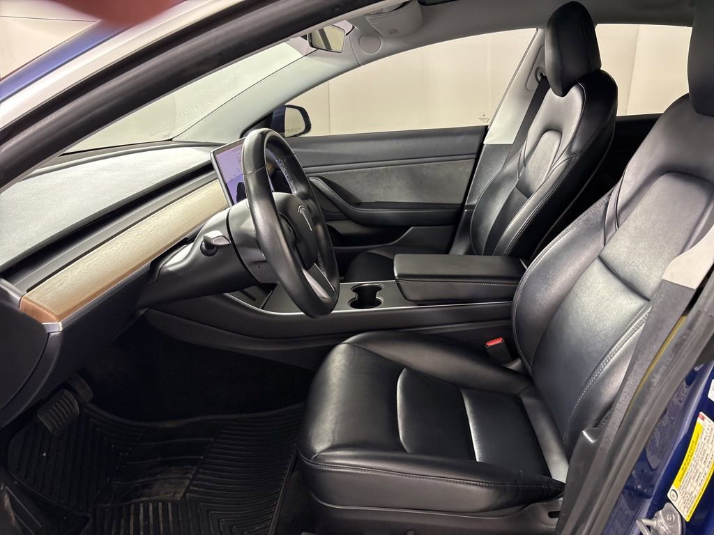 Used 2019 Tesla Model 3 Standard Range Plus image 19