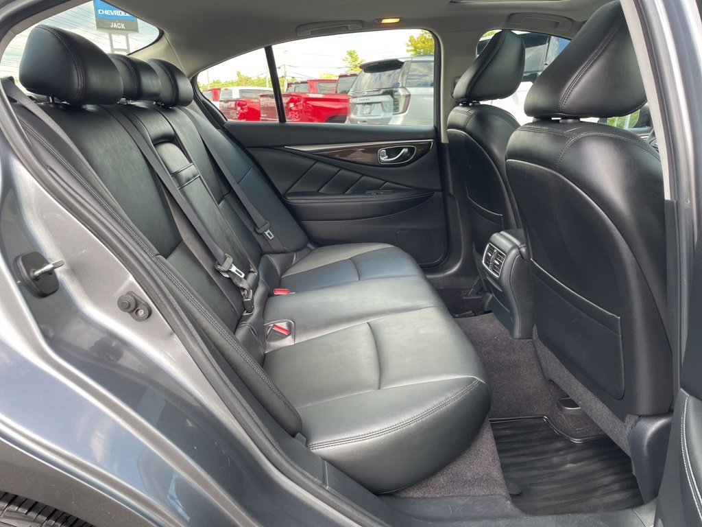 Used 2018 INFINITI Q50 Luxe w/ Essential Package (3.0T Luxe) image 32