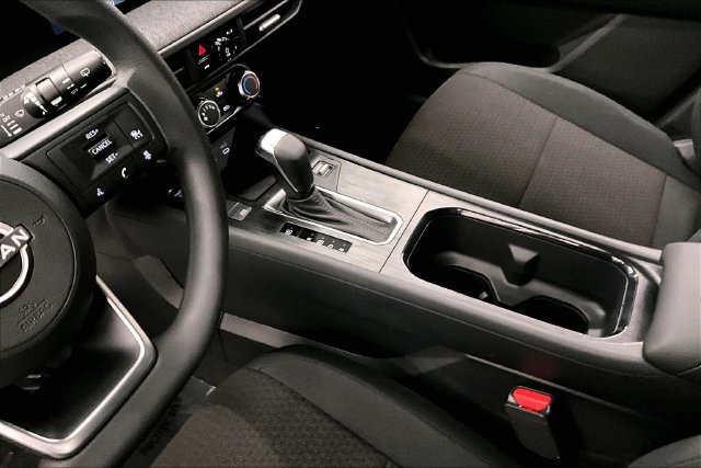 New 2027 Nissan Kicks S FWD image 9