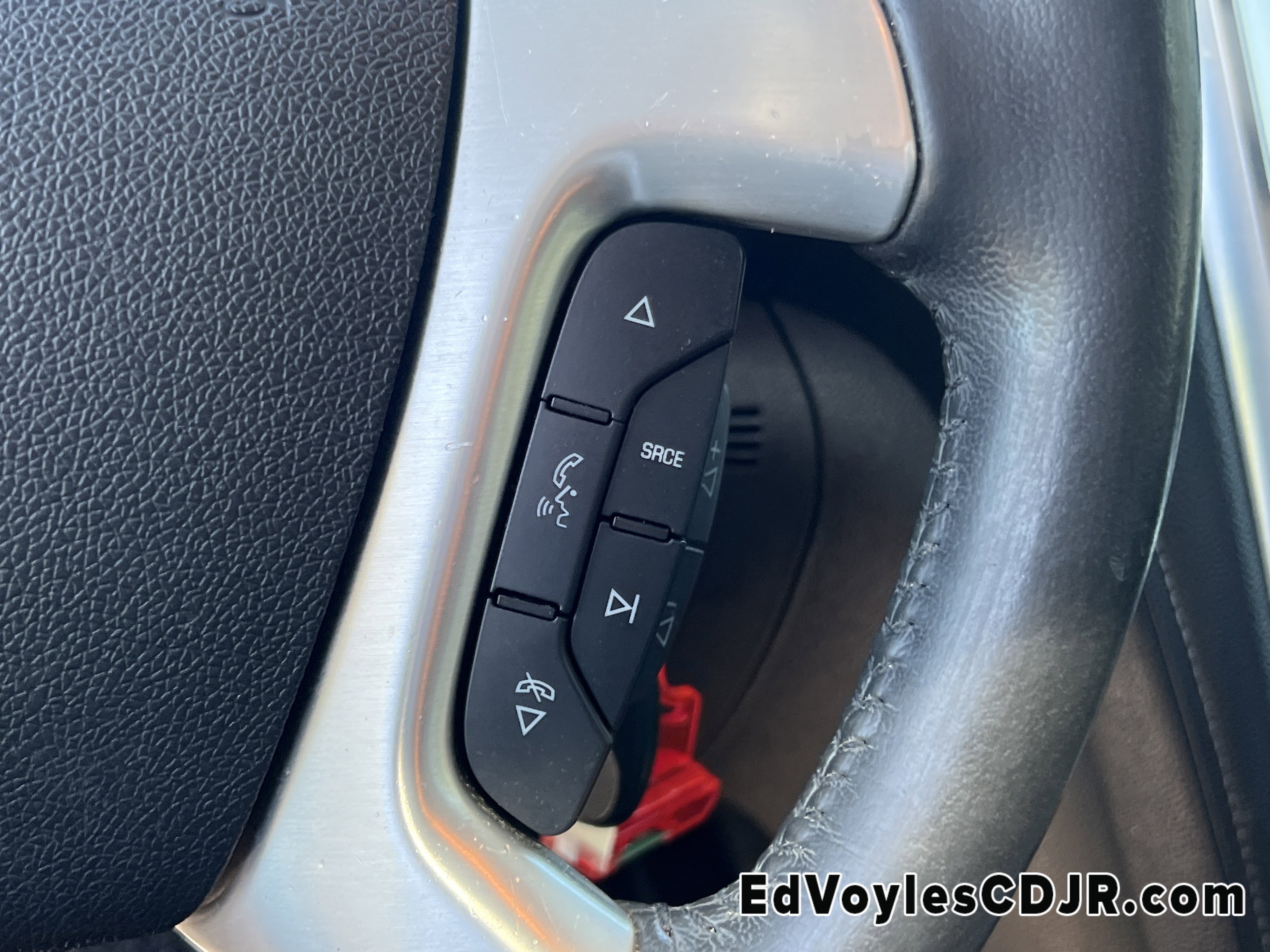 Used 2014 GMC Acadia SLT image 35