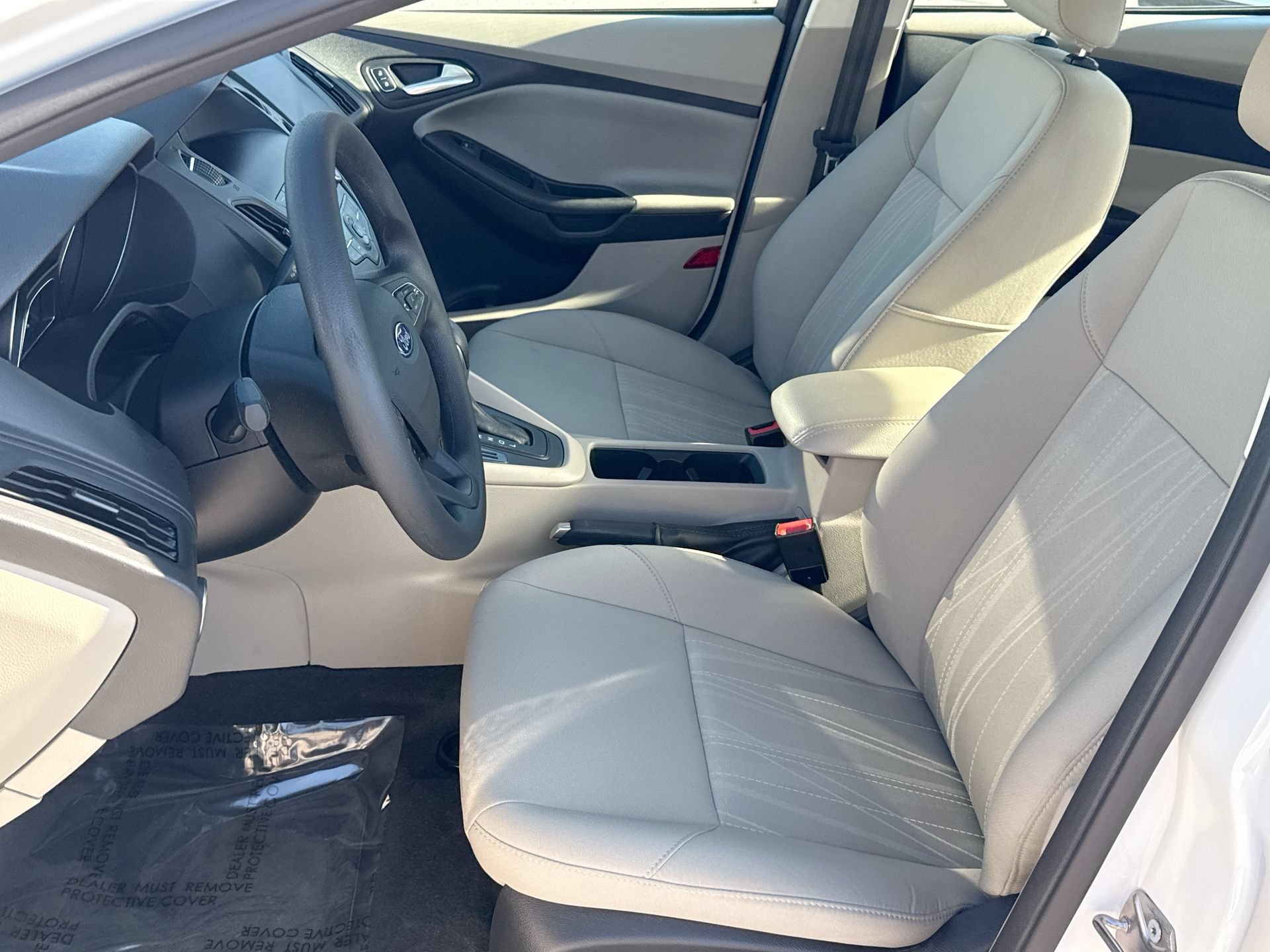 Used 2018 Ford Focus SE FWD image 31