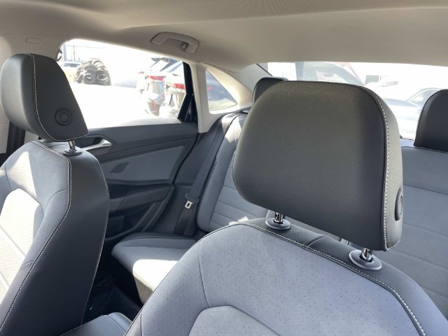 New 2026 Volkswagen Jetta SE FWD image 24
