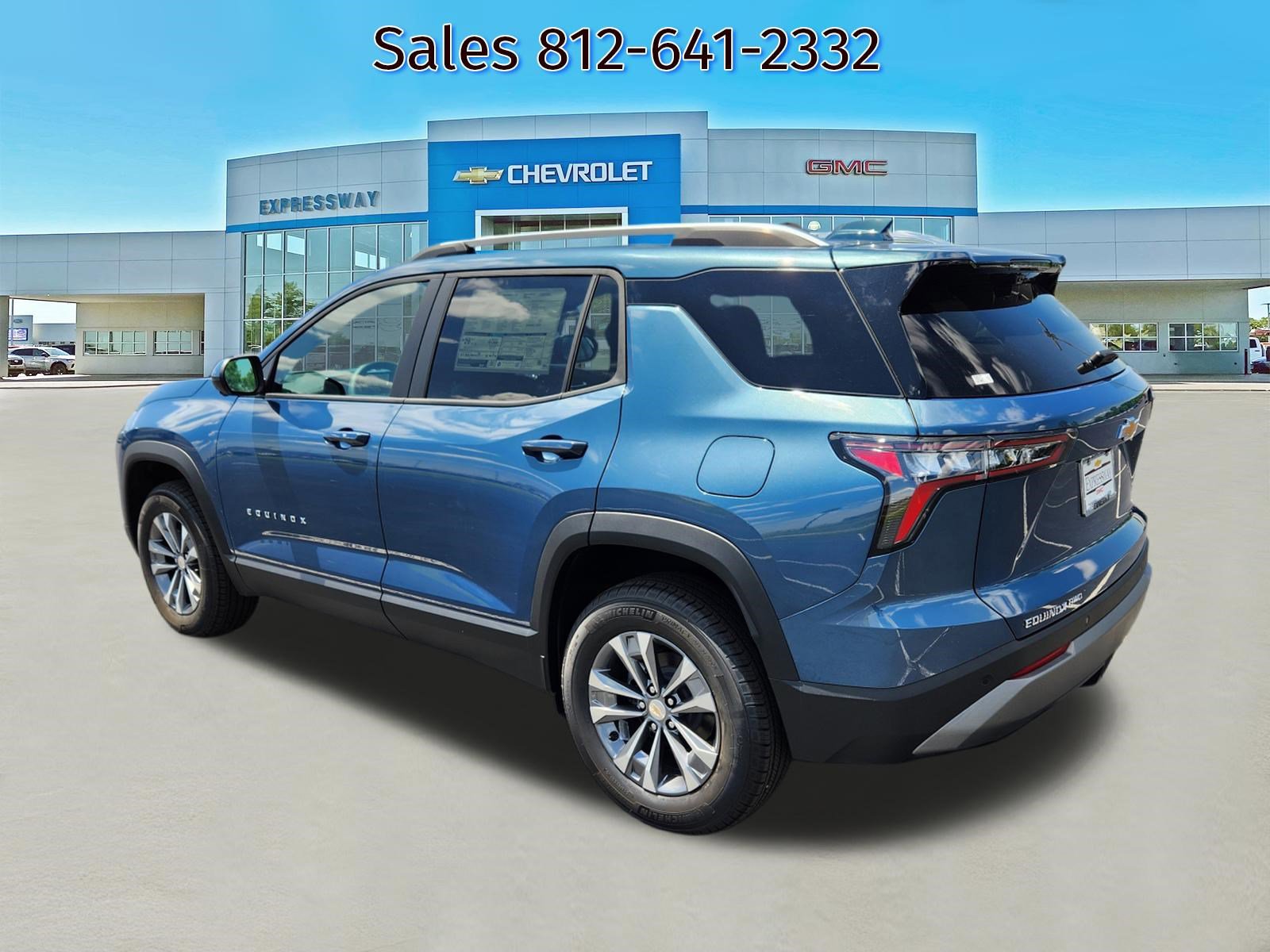 New 2026 Chevrolet Equinox LT AWD/4WD image 3