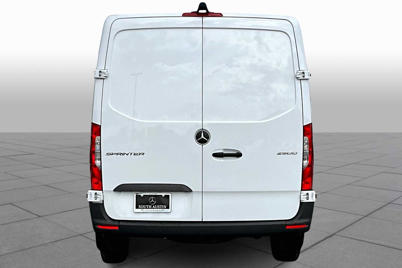 New 2025 Mercedes-Benz Sprinter 2500 image 4