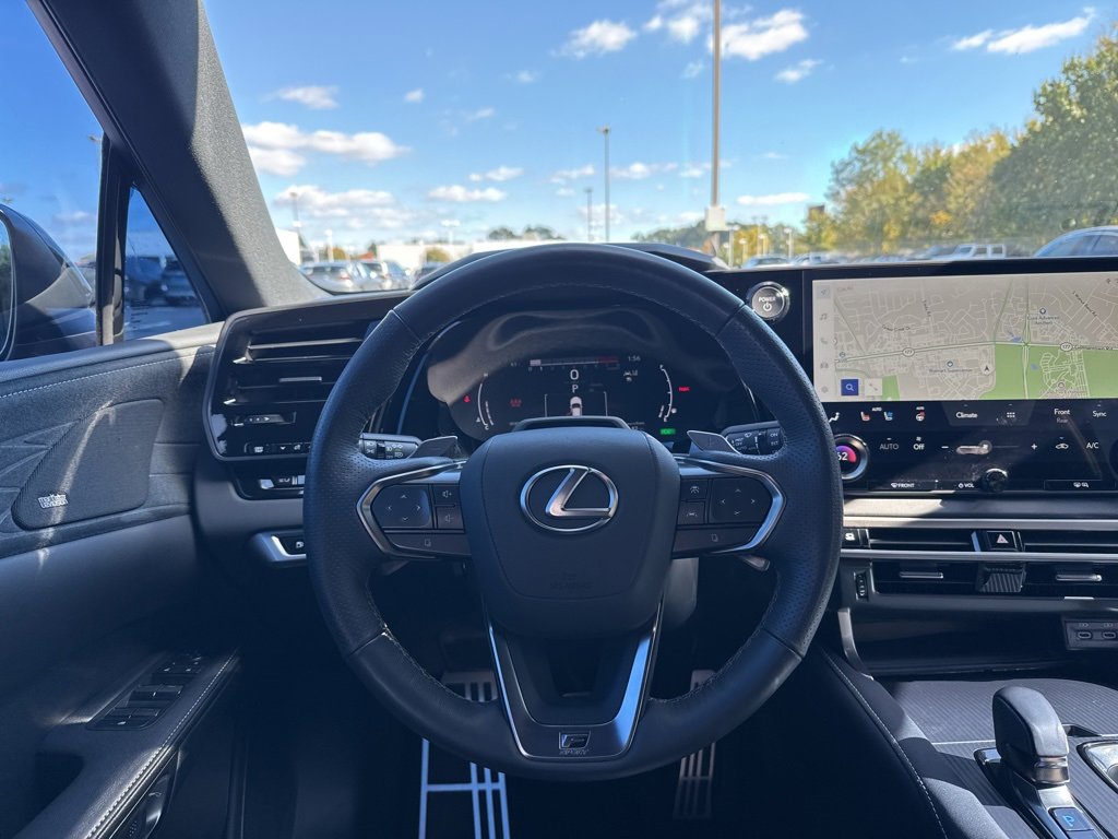 Used 2024 Lexus RX 500h F Sport image 11