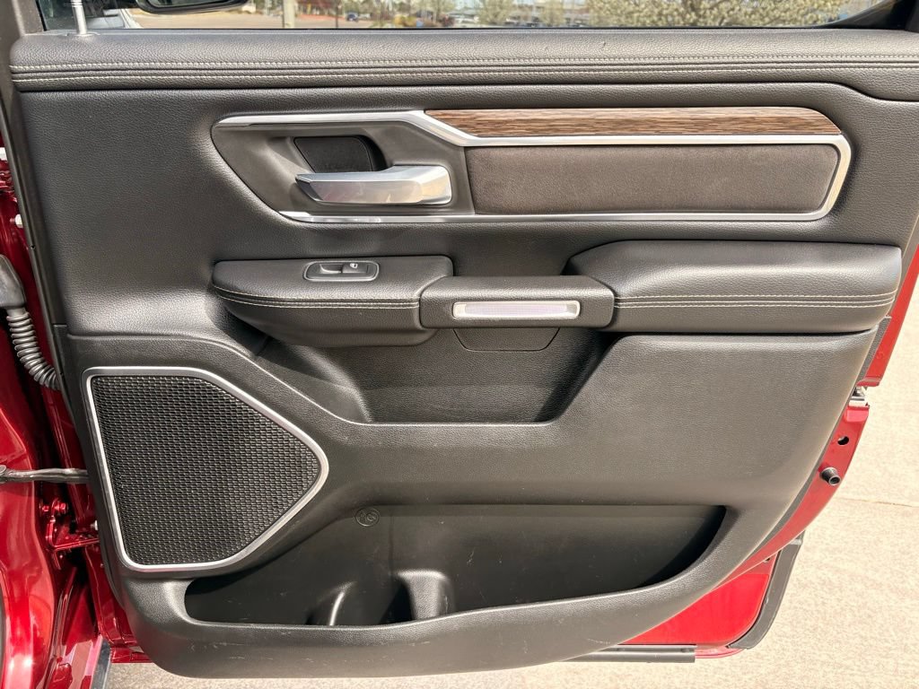 Used 2020 RAM 1500 Laramie AWD/4WD image 31