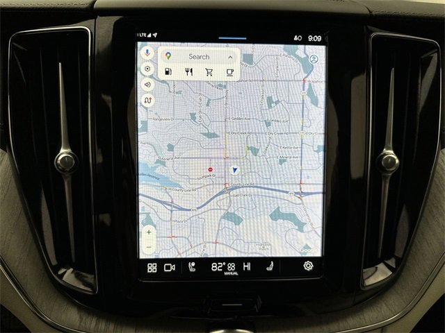 Certified 2025 Volvo XC60 B5 Ultra w/ Protection Package Premier image 18