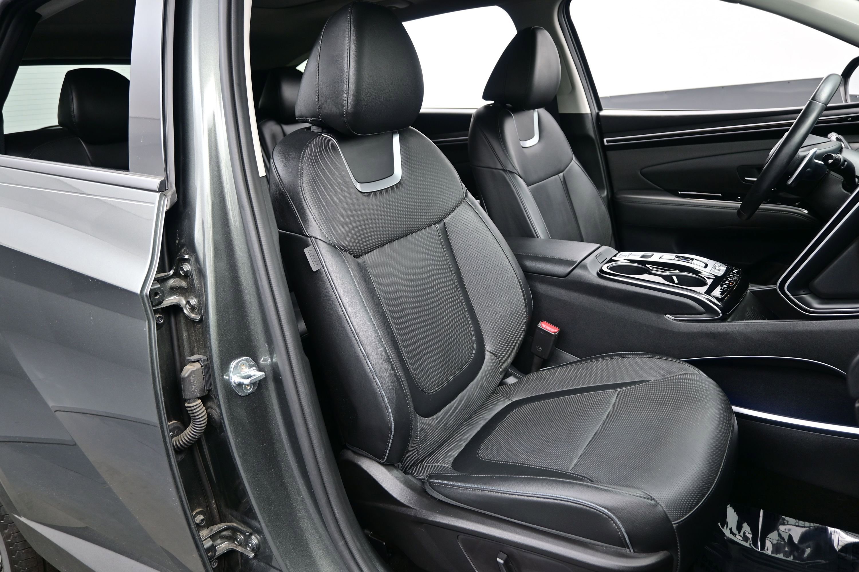 Certified 2023 Hyundai Tucson Limited AWD/4WD image 13