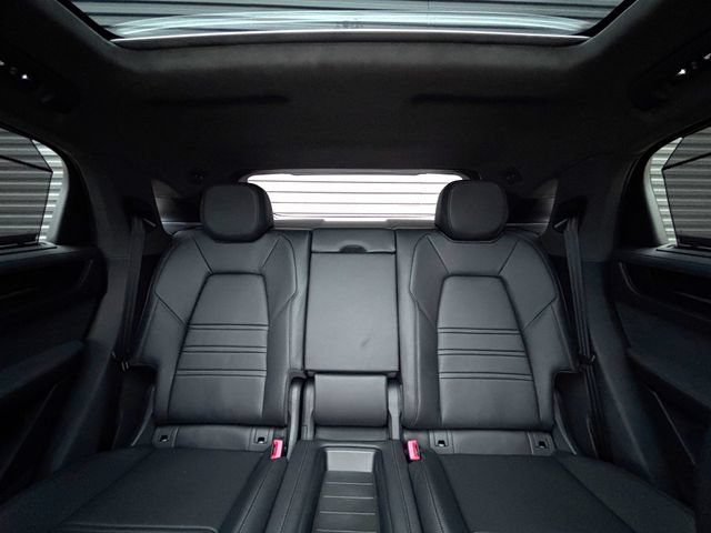 New 2026 Porsche Cayenne GTS AWD/4WD image 28