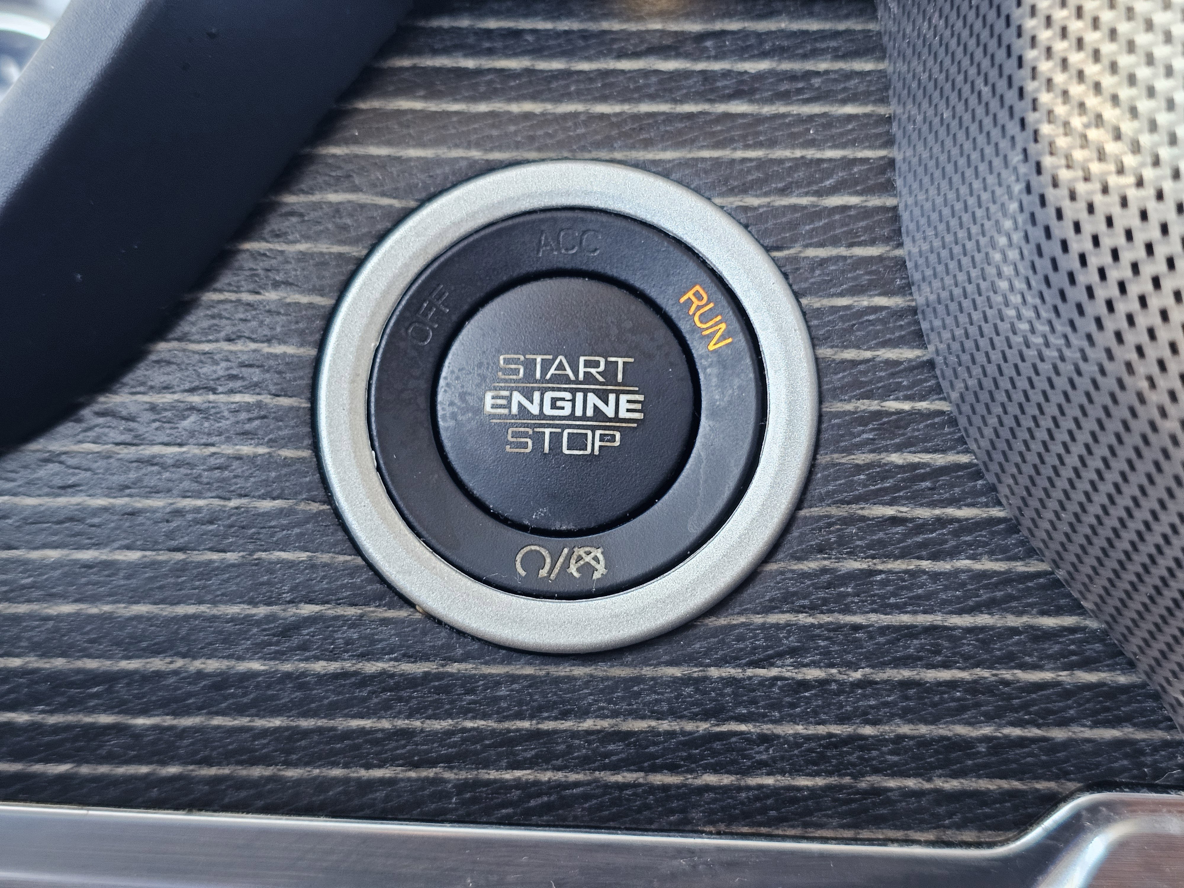 Used 2022 RAM 1500 Limited image 24