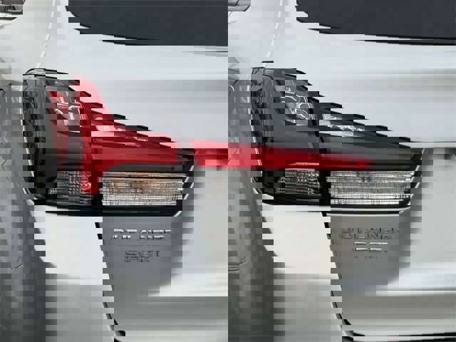 Used 2024 Mitsubishi Outlander Sport SE image 6