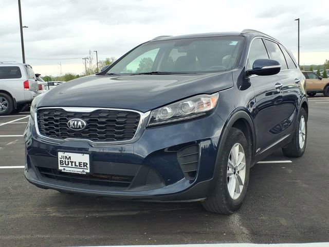 Used 2019 Kia Sorento LX w/ LX Convenience Package image 2