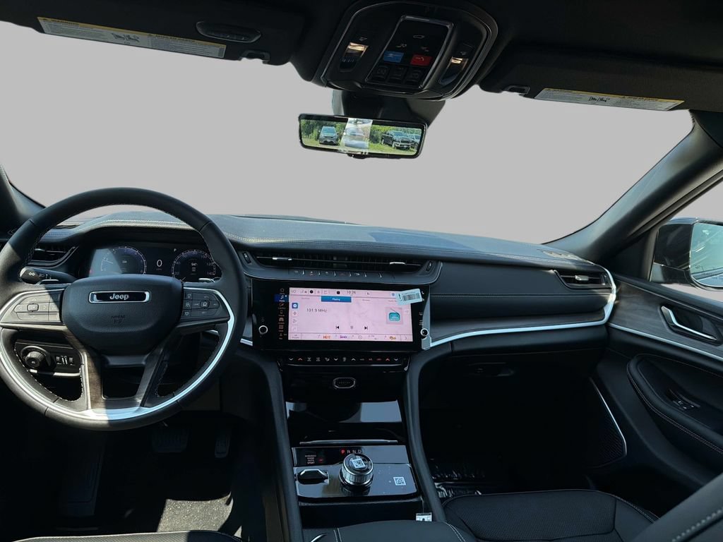 New 2026 Jeep Grand Cherokee Limited AWD/4WD image 7