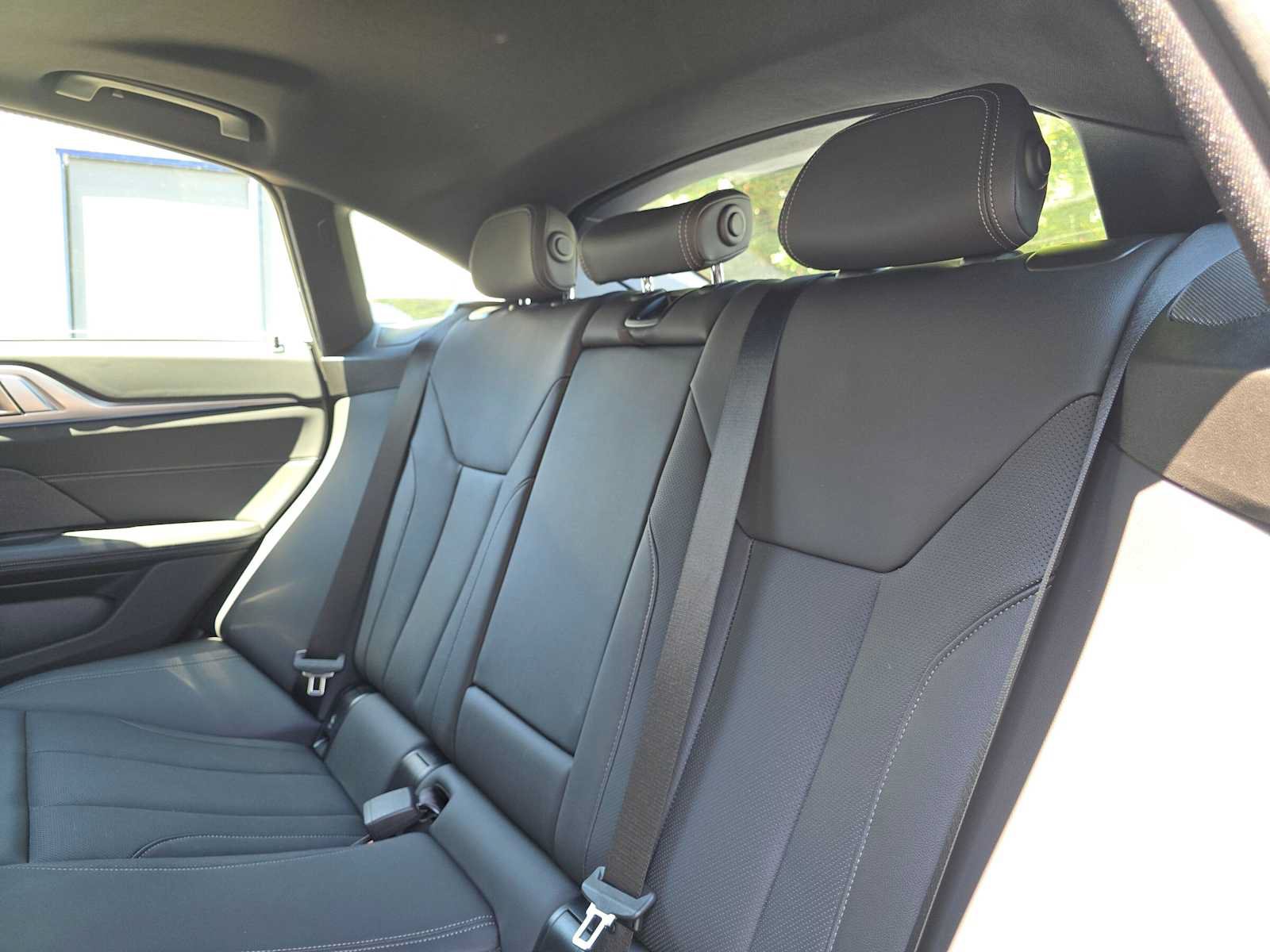 Used 2023 BMW i4 eDrive35 w/ Premium Package RWD image 17