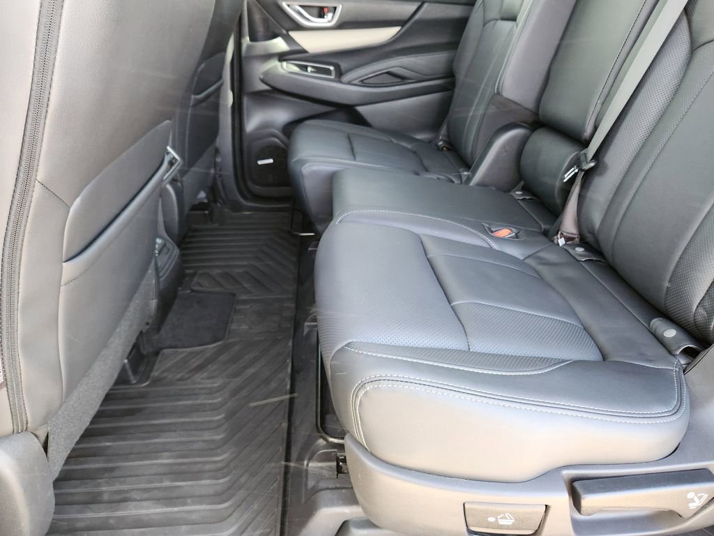 Used 2022 Subaru Ascent Limited w/ Technology Package image 9