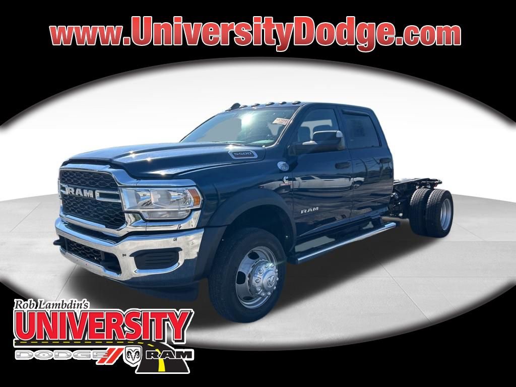 Used 2022 RAM 5500 Tradesman w/ Chrome Appearance Group image 1